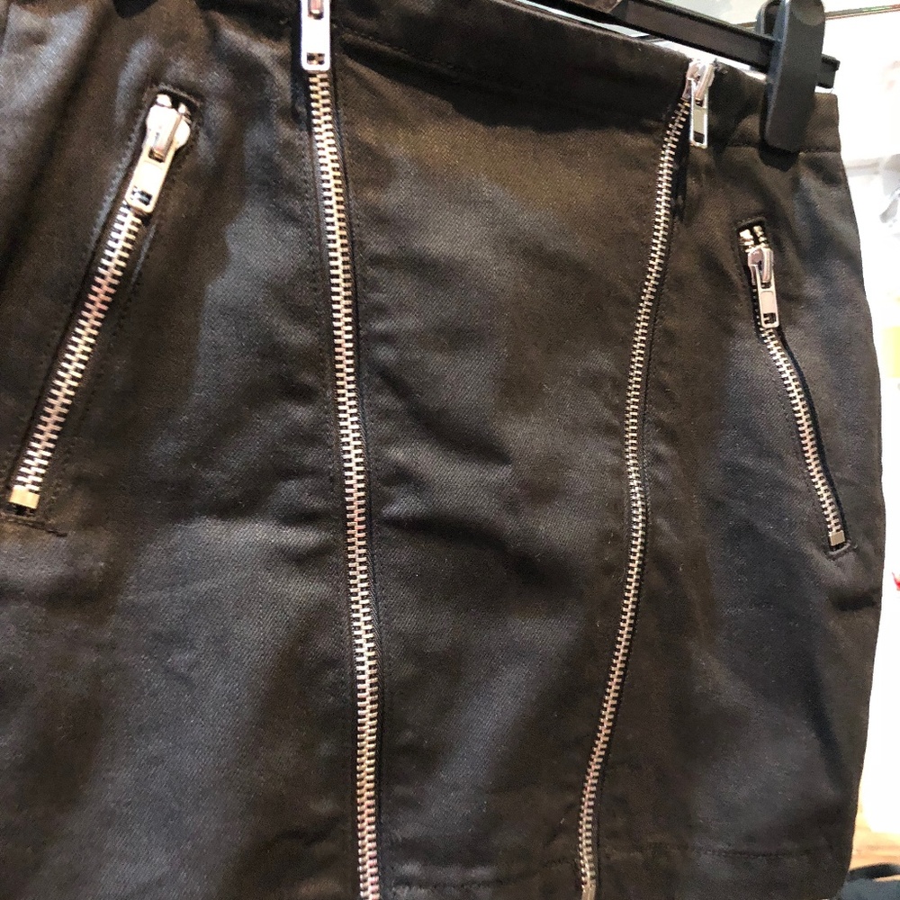 Lovers & Friends Black Short Skirt Size 27 NWOT